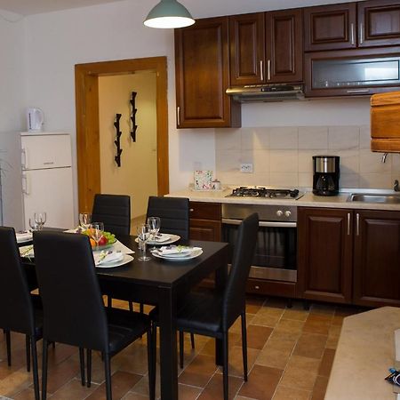 Апартаменты Apartman Girasol Пула Экстерьер фото