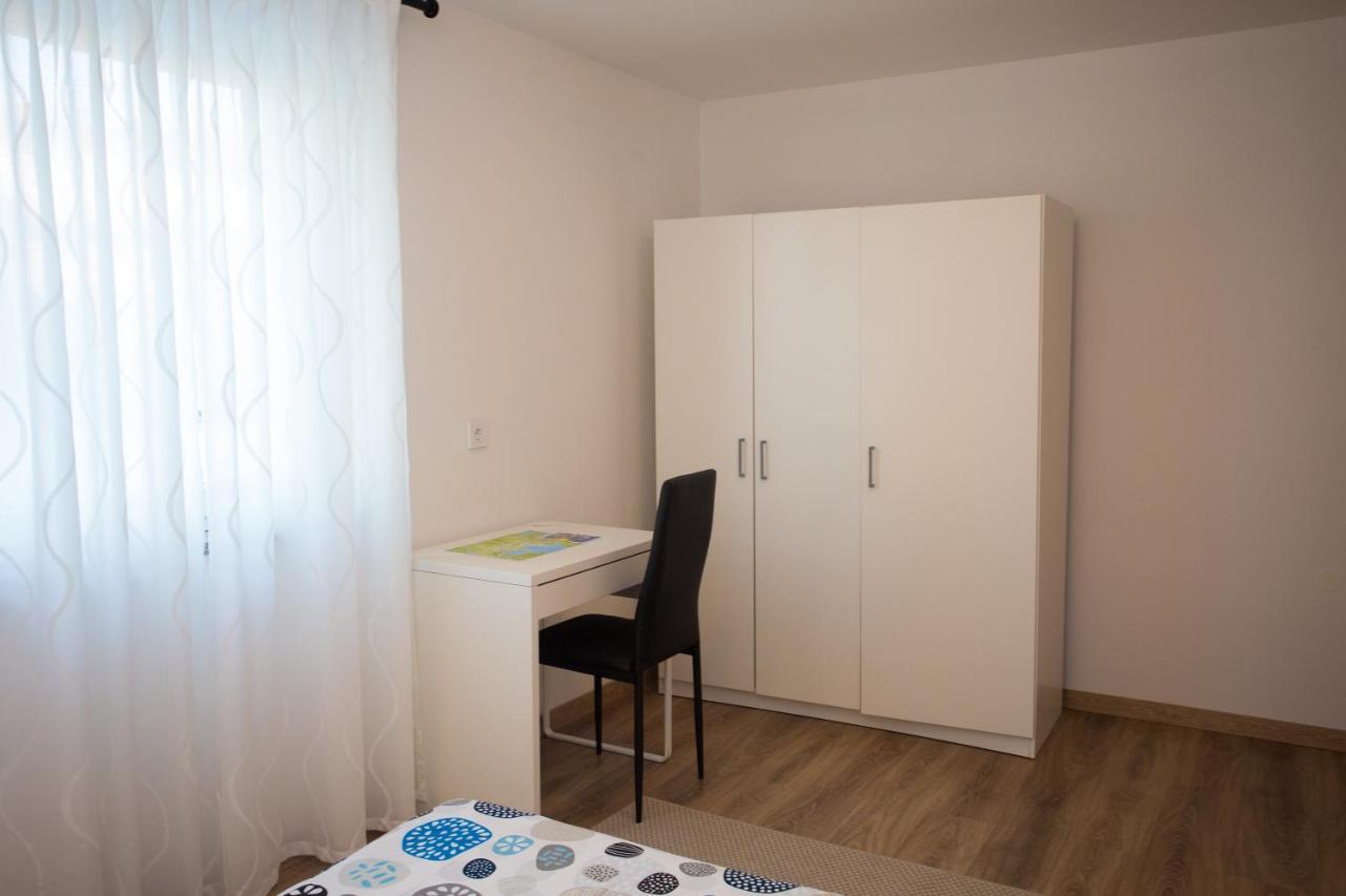 Апартаменты Apartman Girasol Пула Экстерьер фото