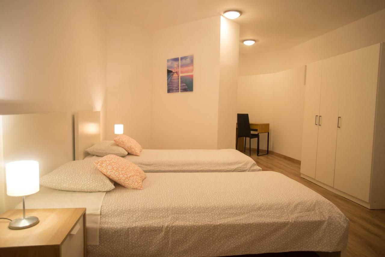 Апартаменты Apartman Girasol Пула Экстерьер фото