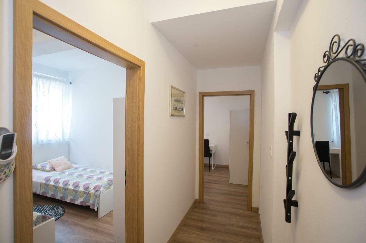 Апартаменты Apartman Girasol Пула Экстерьер фото